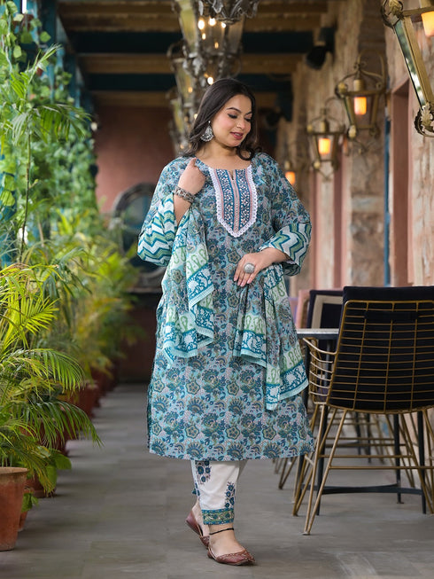 Women Plus Size Green Pure Cotton Kurta Set With Dupatta